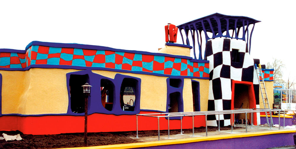  Fassadenflächen im Comic-Design nach Vorgaben eines Künstlers 