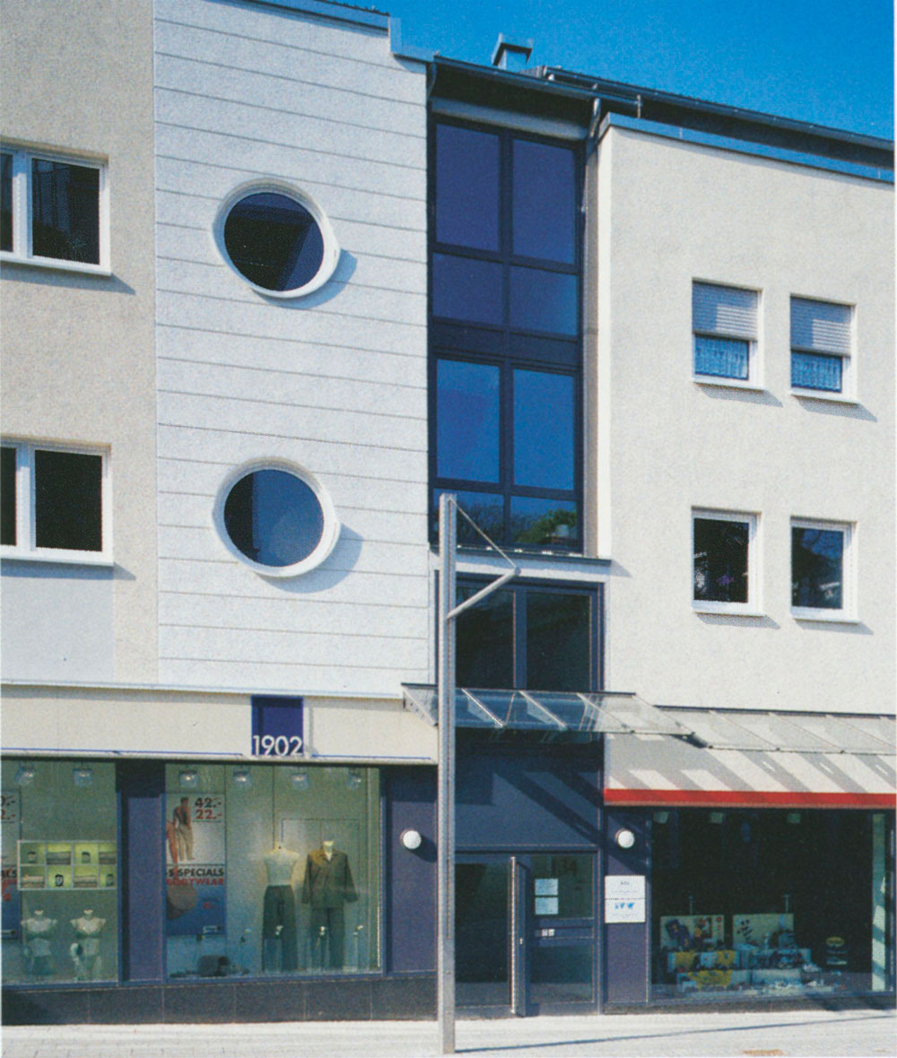  Neubauprojekt Thomas Carree in Velbert, Auftraggeber Bilfinger Berger AG, Investoren u.a. Paul Breitner und Lothar Matthäus, WDVS Brillux 