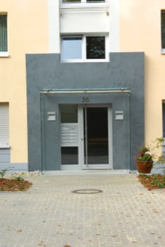  Flottmannstraße: Energetische Gebäudesanierung, kontruktive Umgestaltung der Eingänge, System Brillux 